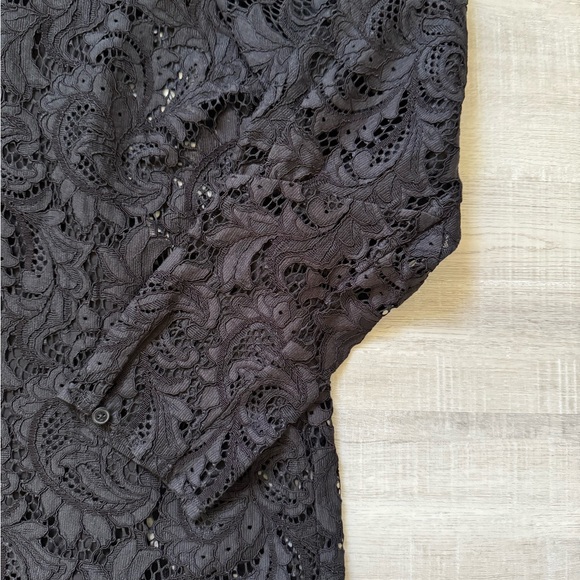 Express Women's Black Lace Top - Picture 4 of 5